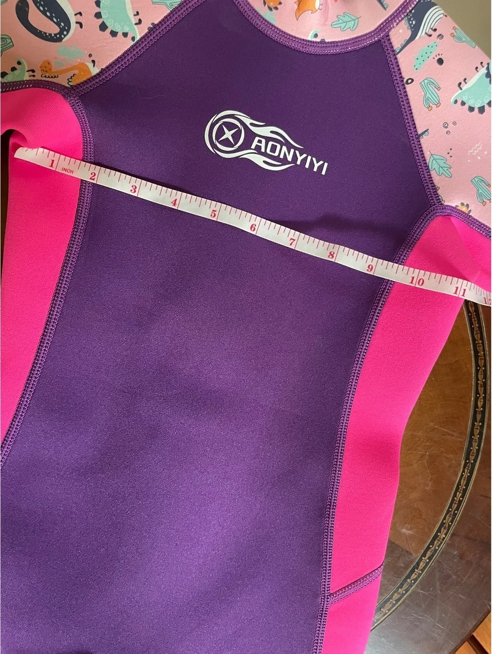 Kids AONYIYI Wetsuit Size Large Purple Pink Dinosaur Print Back Zip Swim Suit